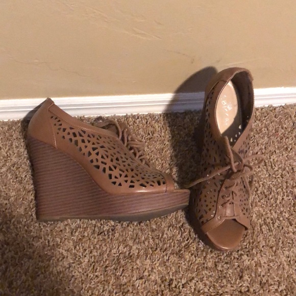 SBICCA wedges - Picture 4 of 4